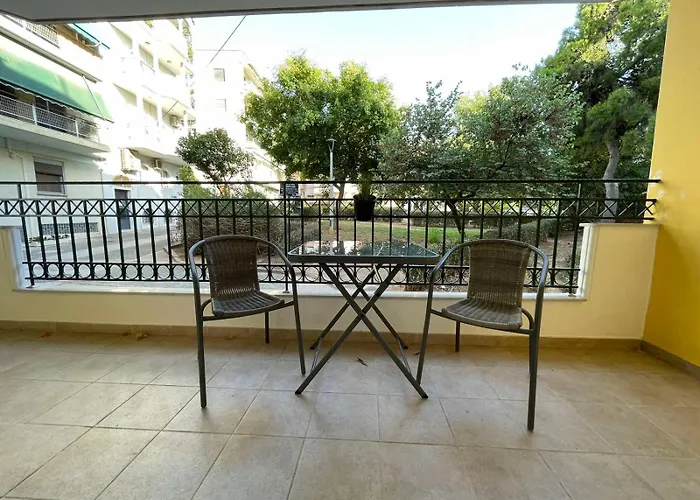 Green Studio Near Acropolis